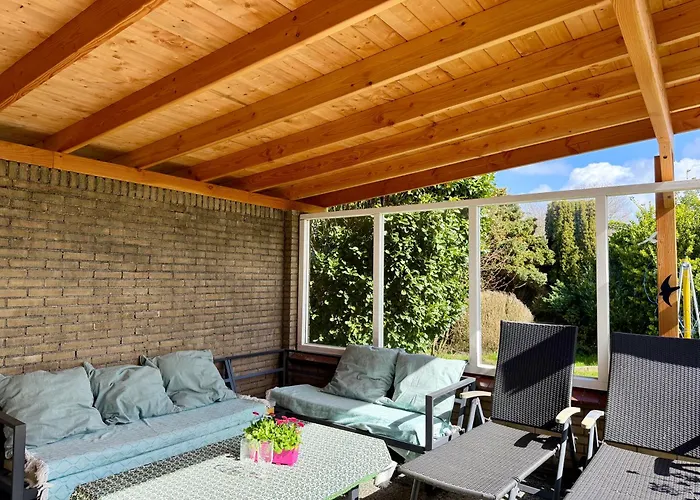 度假居 De Stormvogel